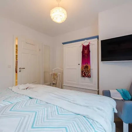 Hafenstr_27 _anker 7_ 징스트